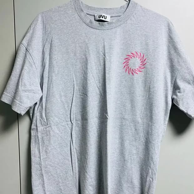 UVU 그레이 반팔 L사이즈