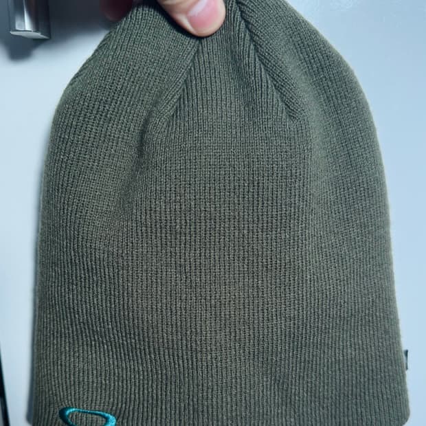 코르티스맛 오클리 롱비니