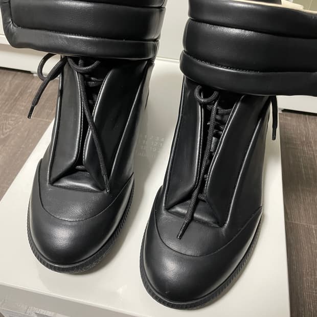 마르지엘라 퓨처 하이 블랙 41.5