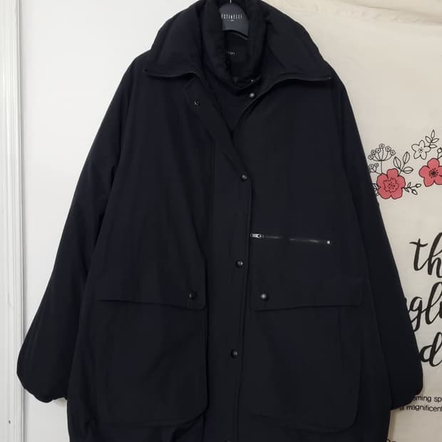 [온앤온] 블랙  A라인 중기장 구스 다운