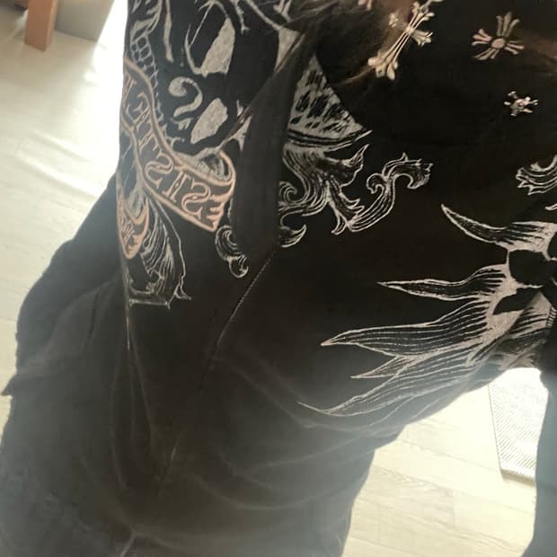 글리츠 후드집업 구해요  glitz