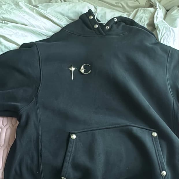 떠그클럽 후드티 2