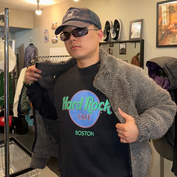 90’s Hard Rock Boston logo print sweats