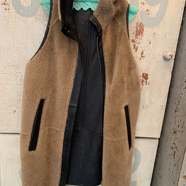 MARRI 양모 무스탕 베스트