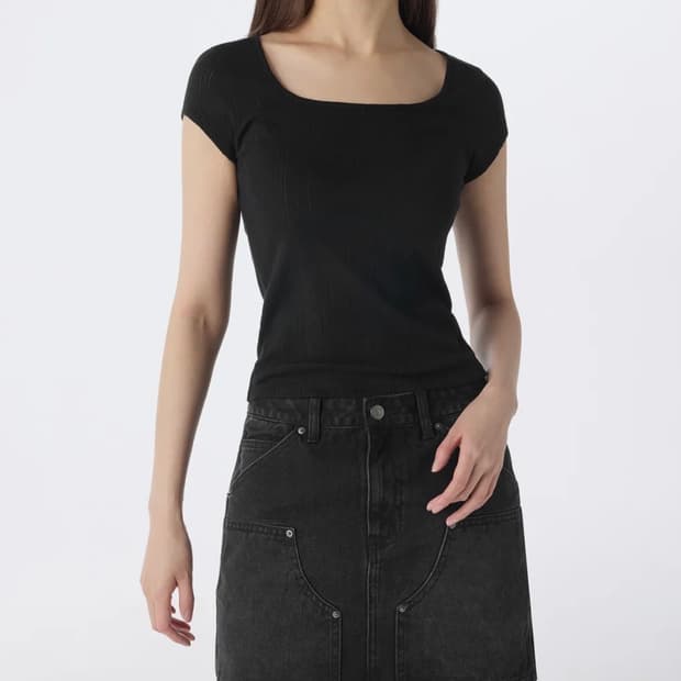 새상품) 무탠다드 우먼즈 포인텔 스퀘어 넥 캡 슬리브 티셔츠 블랙