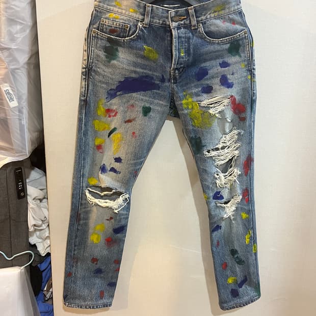 [28] 생로랑 페인트 데님 디스진 청바지