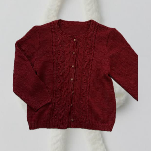 빨강 니트가디건