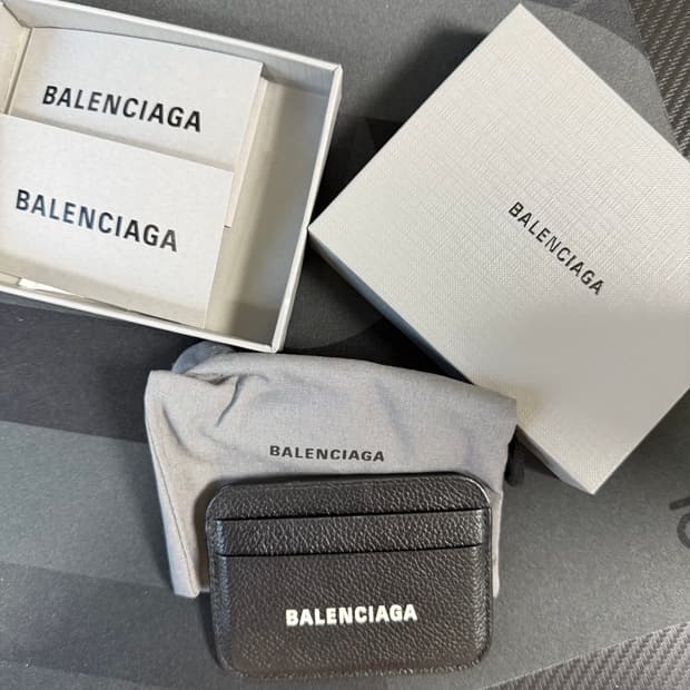 발렌시아가 카드지갑