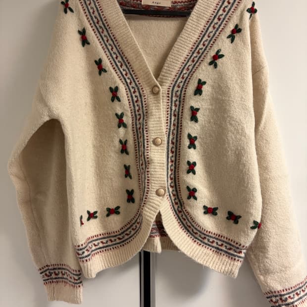 앙즈 자수 아이보리 빈티지 가디건
