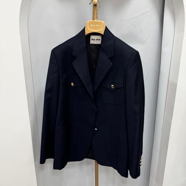 미우미우 블레이저 스커트 세트