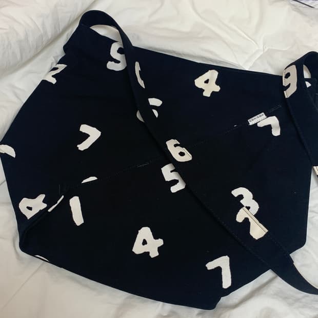 소우소우 크로스백