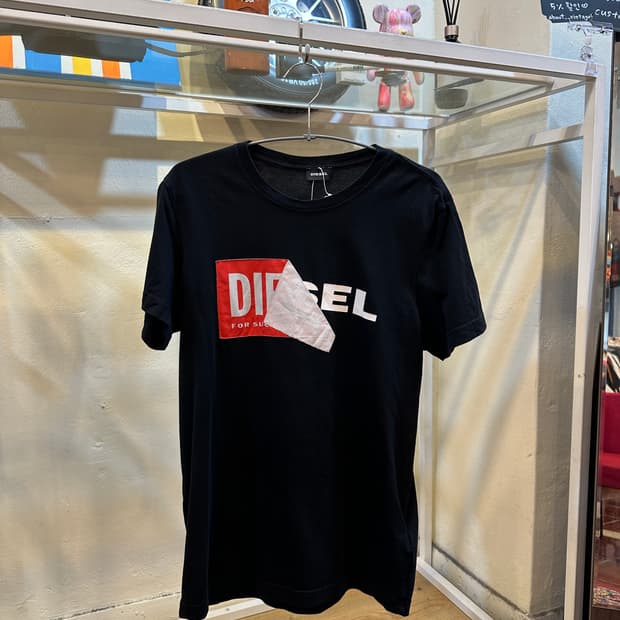 디젤 블랙 테이프 텍스처 로고 프린팅 반팔 티셔츠 M