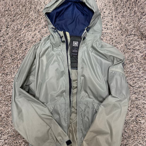 Nike acg 바람막이