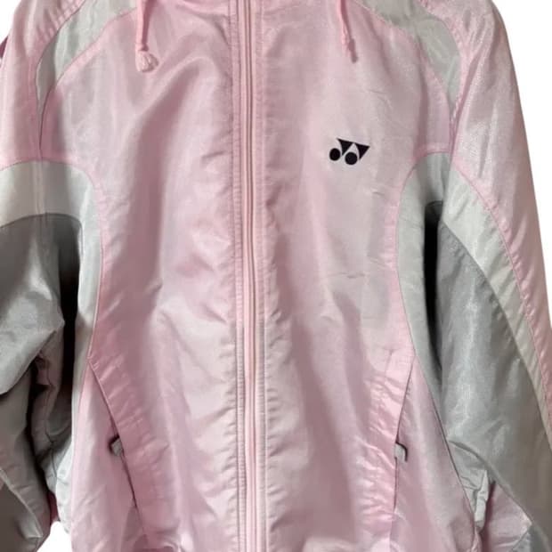 요넥스 핑크 그레이 바람막이