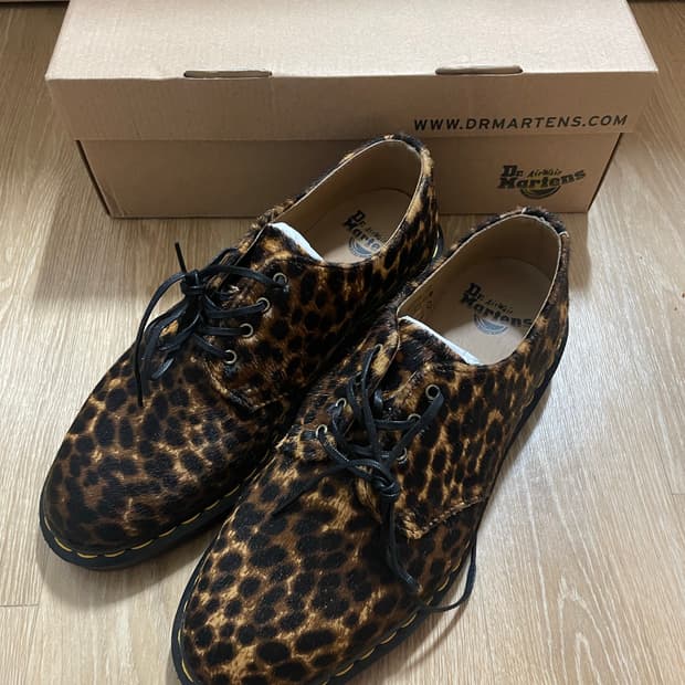 [새상품] 닥터마틴 스미스 레오파드 260 UK7 US8
