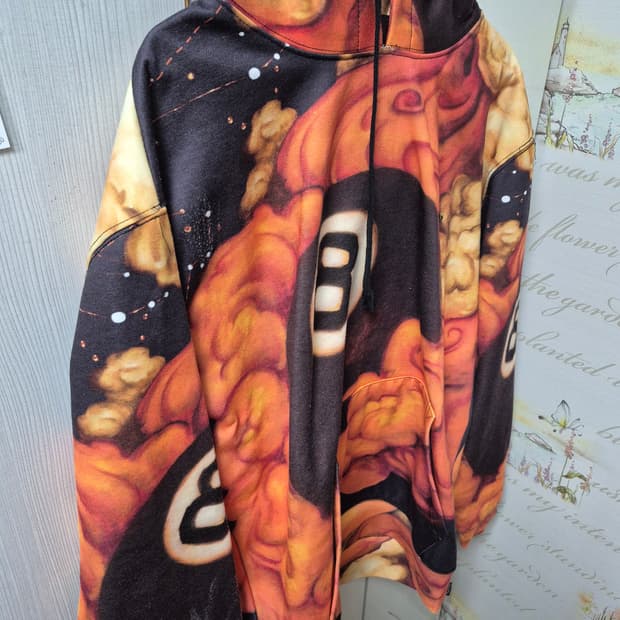 슈프림X마틴웡 에잇볼 후드티