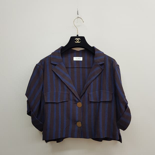 한섬 타임 스트라이프 린넨 크롭 자켓 82-94-160사이즈