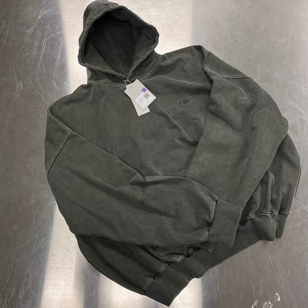 언더마이카 MU.08 오버사이즈 피그먼트 후드 1