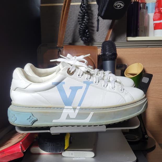 루이비통 스니커즈