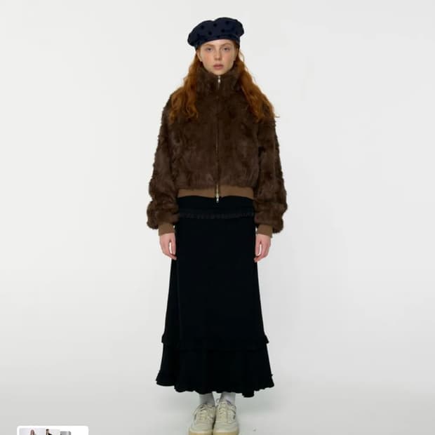 루루서울 Unbar Frill Maxi Skirt (Black)