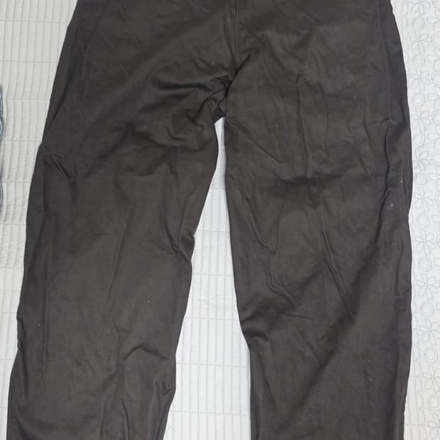 유니클로 U 와이드 치노팬츠 다크브라운