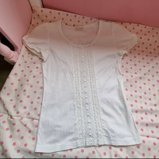 레이스 장식 화이트 반팔 티셔츠