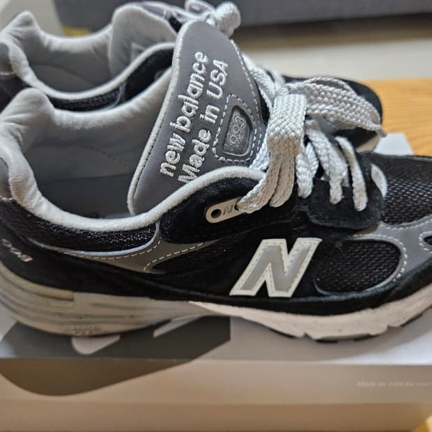 여자 뉴발란스 993 usa