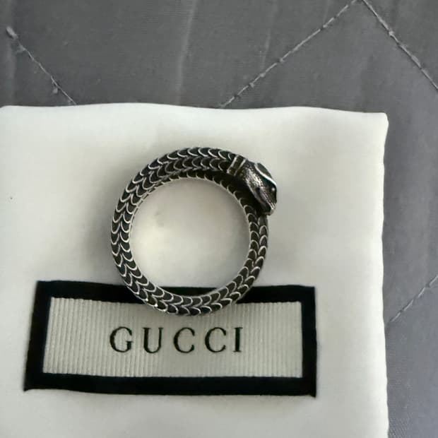 구찌 스네이크 반지