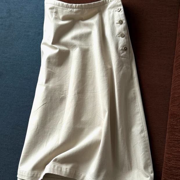 Natural cotton design mid skirt