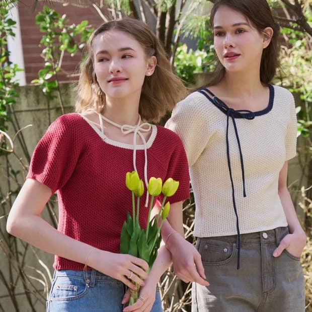 [새상품] 드로우핏 우먼 발롱 리본 스퀘어 니트 탑 아이보리 S