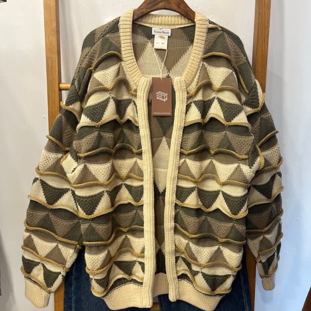 Neiman Marcus 빈티지 울 가디건