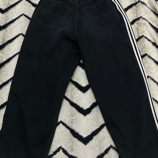 [S]발렌시아가x아디다스 라지 배기 데님팬츠/흑청