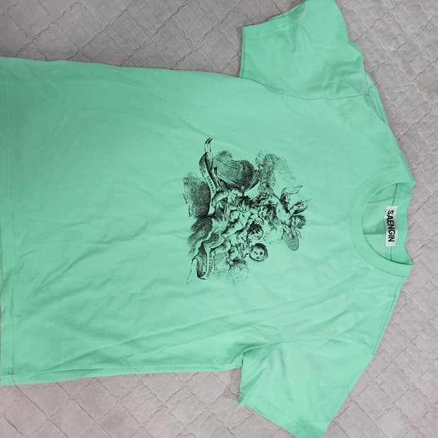 생긴스튜디오 민트 티셔츠  1회착용  이염없음 