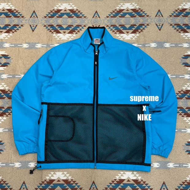 [M][100] 슈프림 x 나이키 트레일 런닝 자켓 블루
