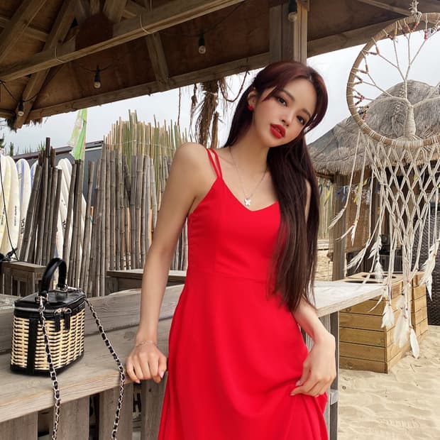 쵸퍼 튀트임 원피스