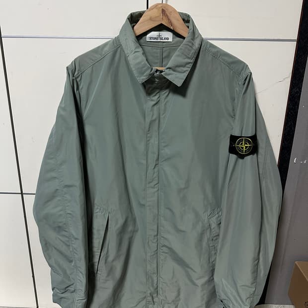 (백화점판)스톤아일랜드 마이크로랩스 코트 자켓 L
