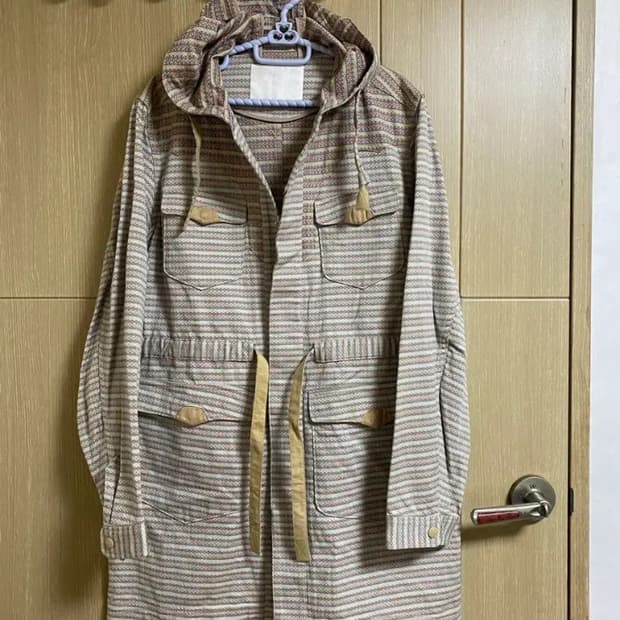 [WHITEMOUNTAINEERING] 화이트마운티니어링 에스닉 파카