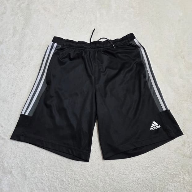 (XL)아디다스 반바지