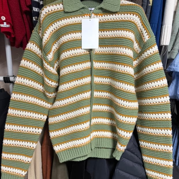 stu 스트라이프 가디건 팝니다