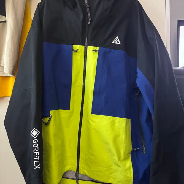 나이키 ACG 고어텍스 미저리 릿지 자켓 L(미국)