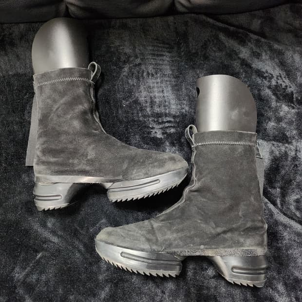 요지야마모토 Y3 블랙 스웨이드 플랫폼 부츠(250)