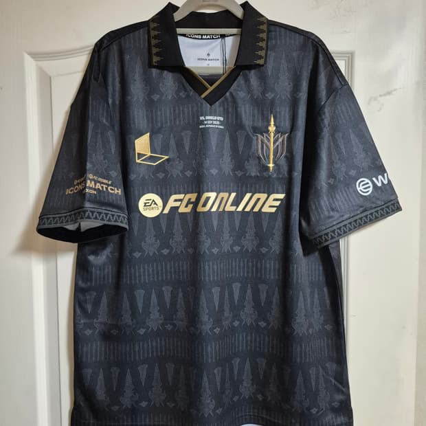 아이콘 매치 호나우지뉴 유니폼