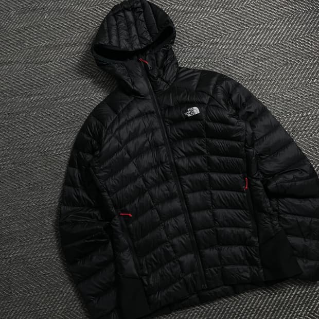 노스페이스 우먼스 경량 다운 후드 패딩y 4087