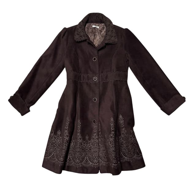 엑시즈팜 브라운 자수 코트