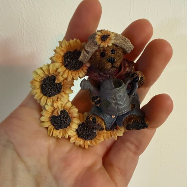 보이즈베어 해바라기 곰돌이 인형 브로치