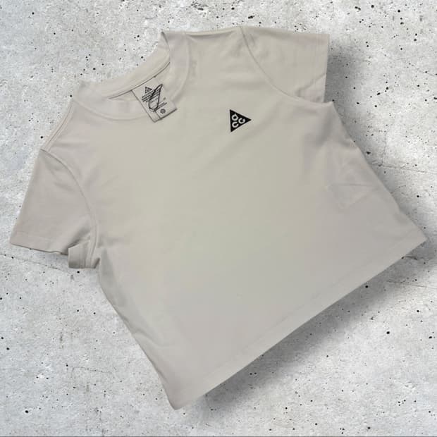 [S] 나이키 ACG 우먼 반팔 티셔츠 화이트 E56