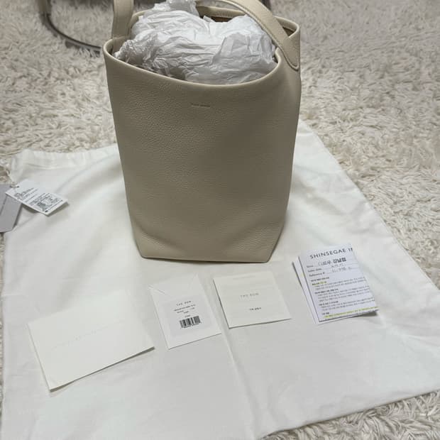 더로우 파크백 아이보리 미디엄 새상품