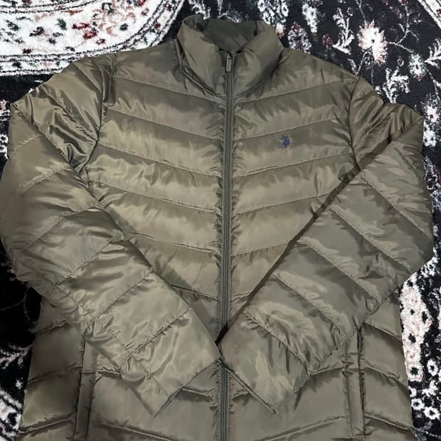 폴로 카키 패딩 M95