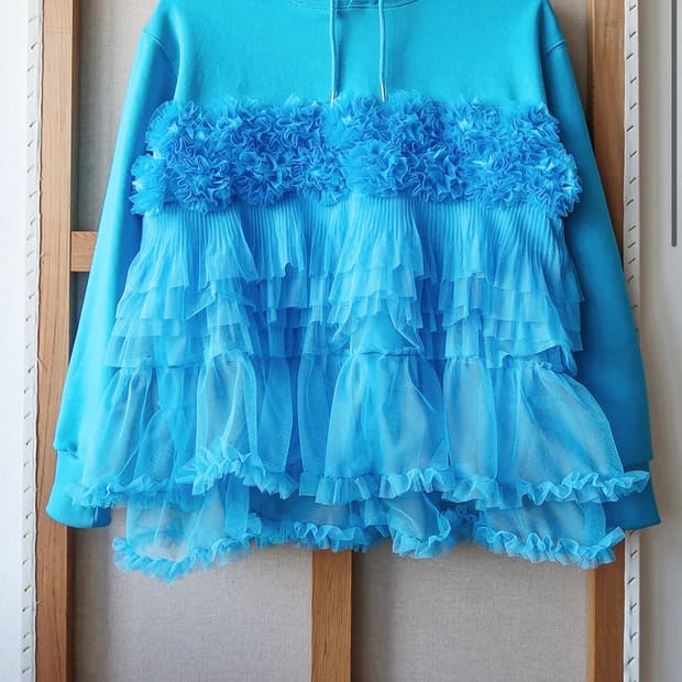 생긴스튜디오 러플 후드 블루