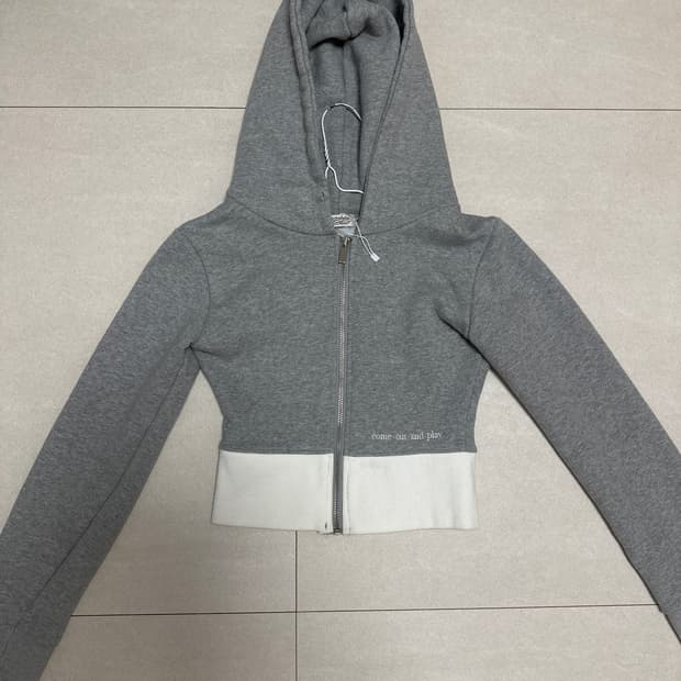 크롭 후드집업 _ 클리시어 리뉴얼 전 ( Coap ) 코프 컴아웃앤플레이